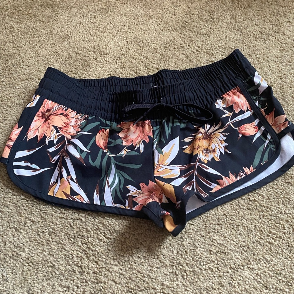 Rip Curl  Floral swim shorts